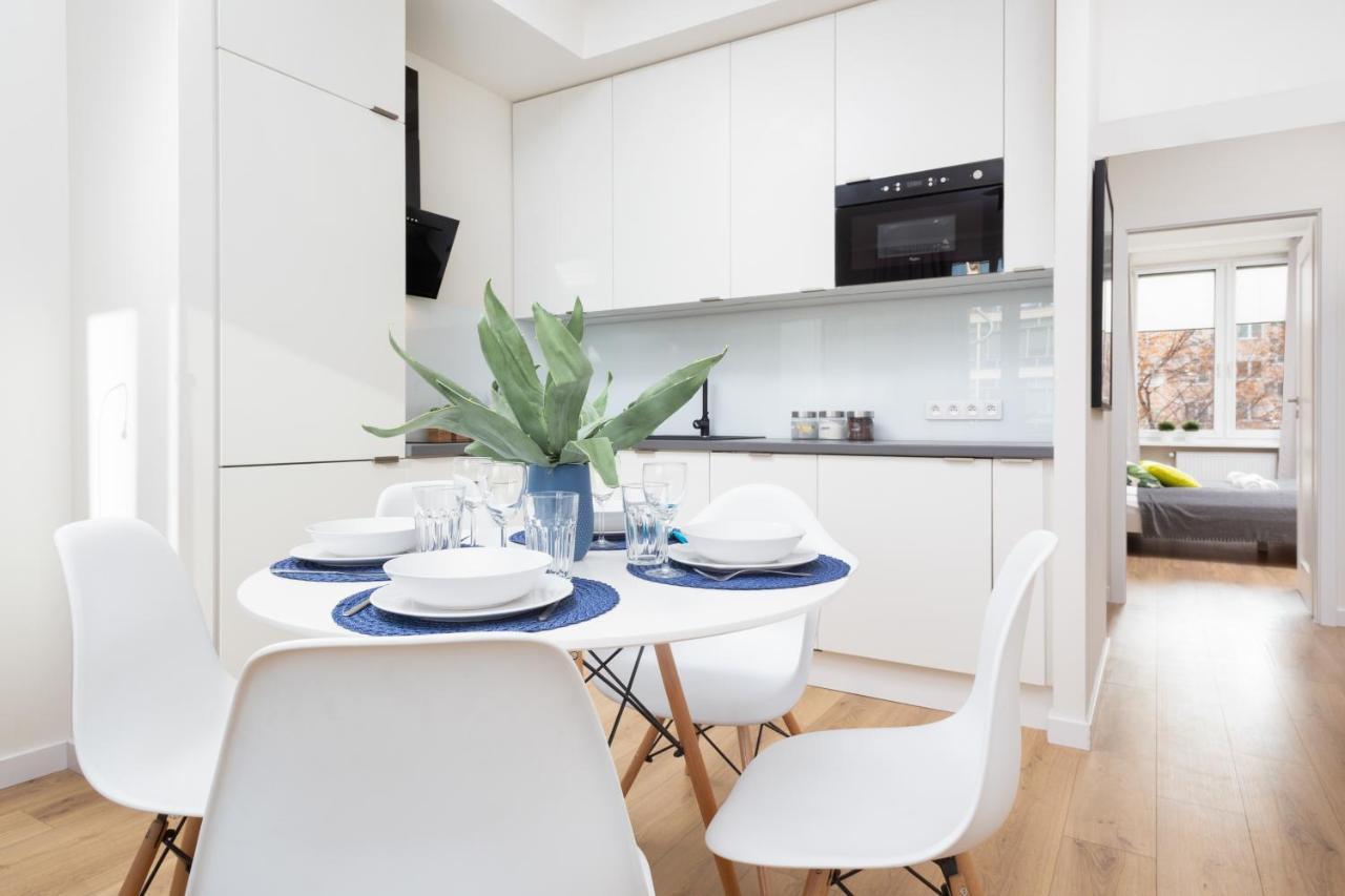 Family City Center Apartment By Renters Prestige Warsaw Exterior photo